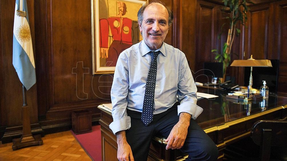 El presidente del Banco Nación (BNA), Eduardo Hecker, afirmó que el gobierno anterior tomó la decisión política de vaciar el Banco Nación.