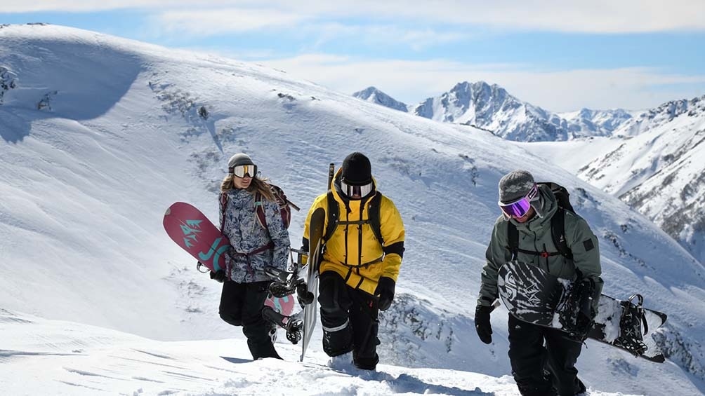 Una misión de snowboard que dejó plasmada la pasión y la unión de un equipo en la nieve. Foto: Julián Lausi