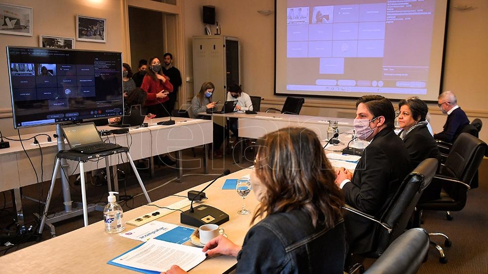 El Plan de Abordaje Integral tiene cuatro líneas de acción: el acompañamiento a las trayectorias educativas, la revinculación escolar, la permanencia en la escolaridad de los niveles obligatorios y el egreso del nivel cursado. Foto: Víctor Carreira.