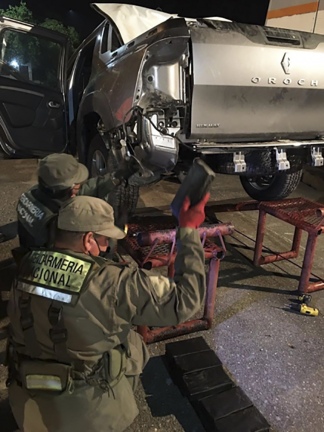 Detuvieron a cuatro personas. Foto: Gendarmería Nacional.