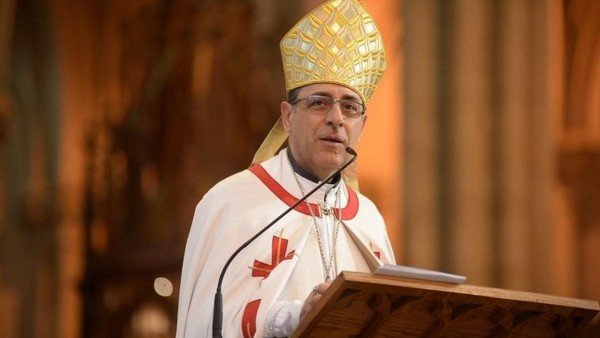 Un obispo cercano al Papa criticó duramente a Alberto Fernández: “la radicalización sería acercarse más al abismo”