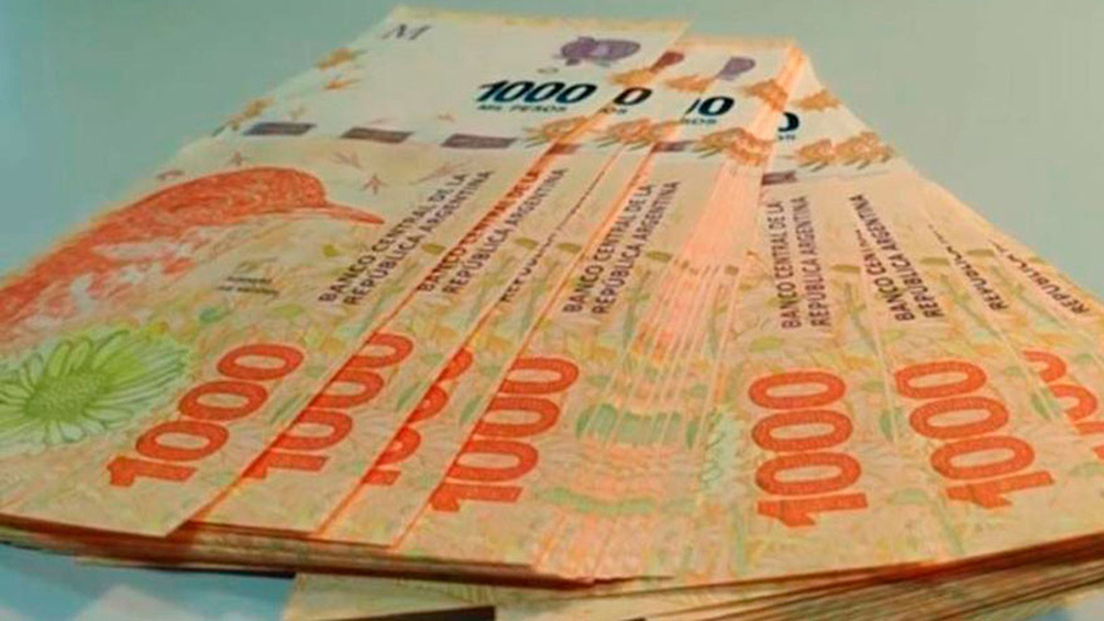 Economía licitará cinco bonos en pesos y canjeará uno atado a la evolución del dólar
