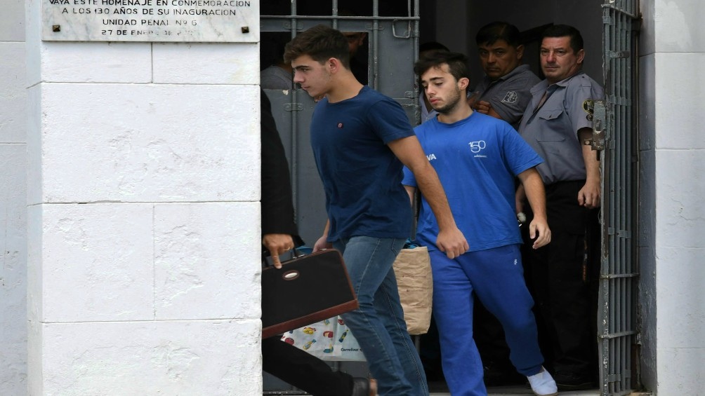 Los ocho rugbiers acusados de matar a Báez Sosa afrontan cargos por "homicidio doblemente agravado por alevosía.