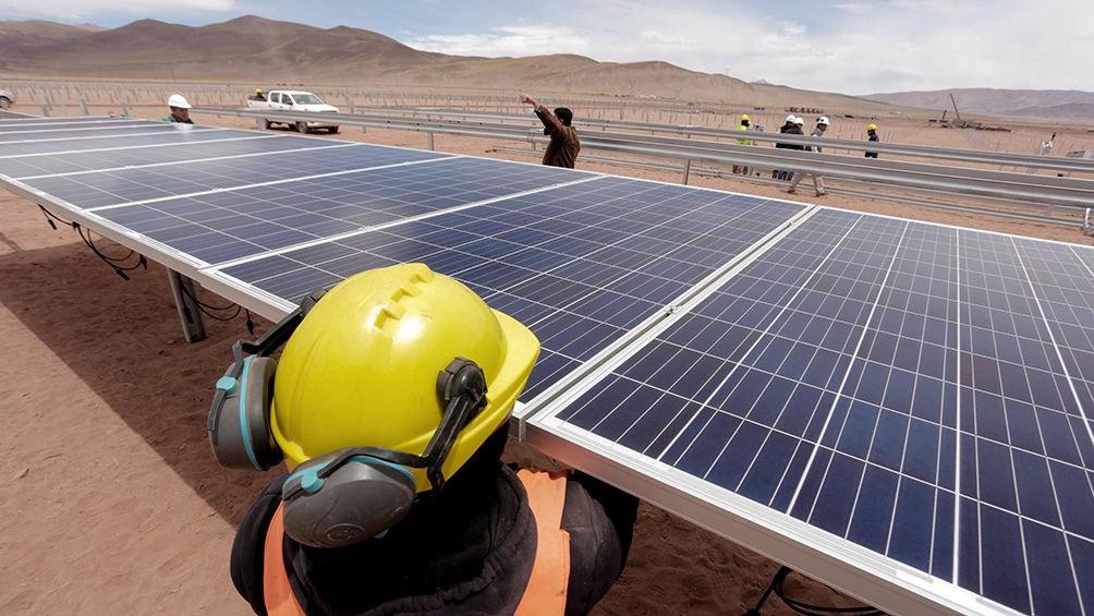 El parque fotovoltaico Cauchari, en Jujuy, inyecta 315 Mw de potencia a la red nacional desde que se concretó su habilitación comercial hace un año.