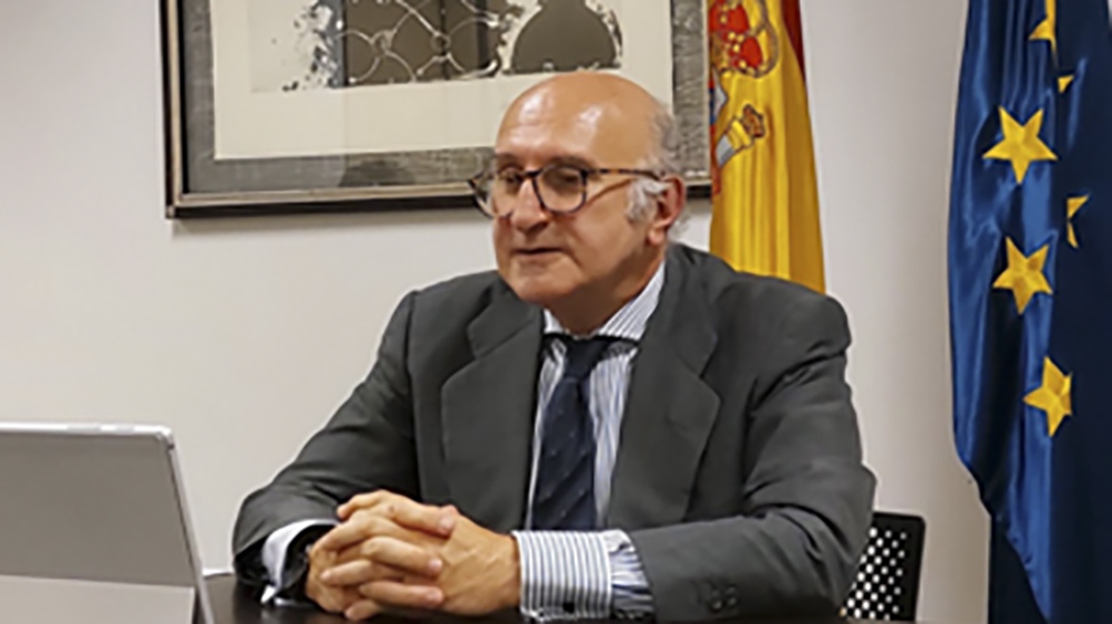 El diplomático español señaló que "el PBI de la región se ha contraído en un 7% debido a la pandemia" (Foto: @JFernandezTrigo Twitter).