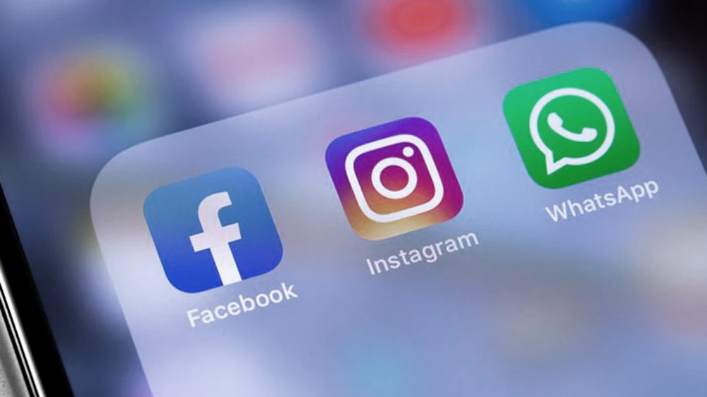 Facebook se resiste a que lo “apaguen” en una crisis que toca a Instagram y WhatsApp