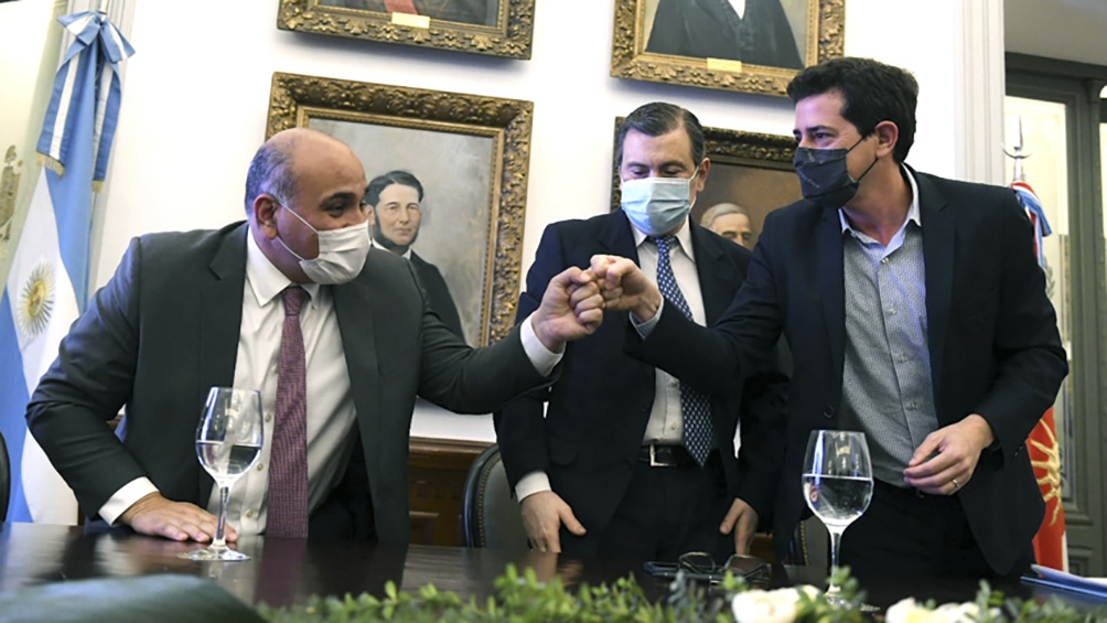 El Gobierno nacional sumará a las provincias, intendencias y asociaciones de consumidores al control de precios y abastecimiento de la canasta de 1.432 productos de consumo masivo q