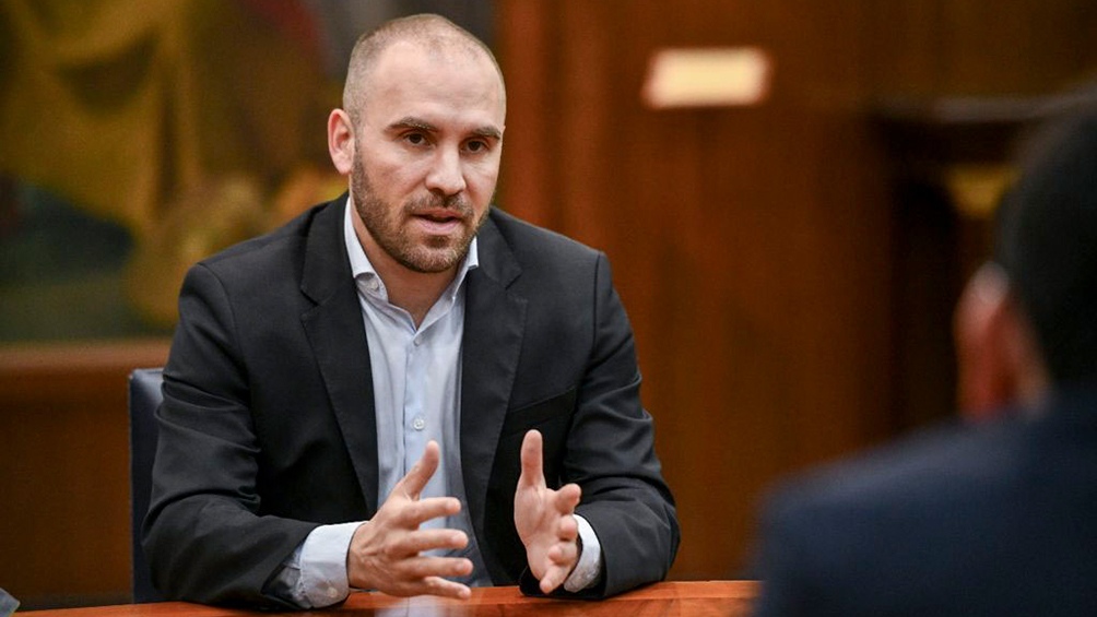 Es de especial interés declarado del Presidente que el nuevo acuerdo para reprogramar los US$ 45.000 millones heredados del gobierno anterior se negocie bajo un nuevo esquema de tasas de interés más bajas. Foto: Prensa Ministerio de Economía
