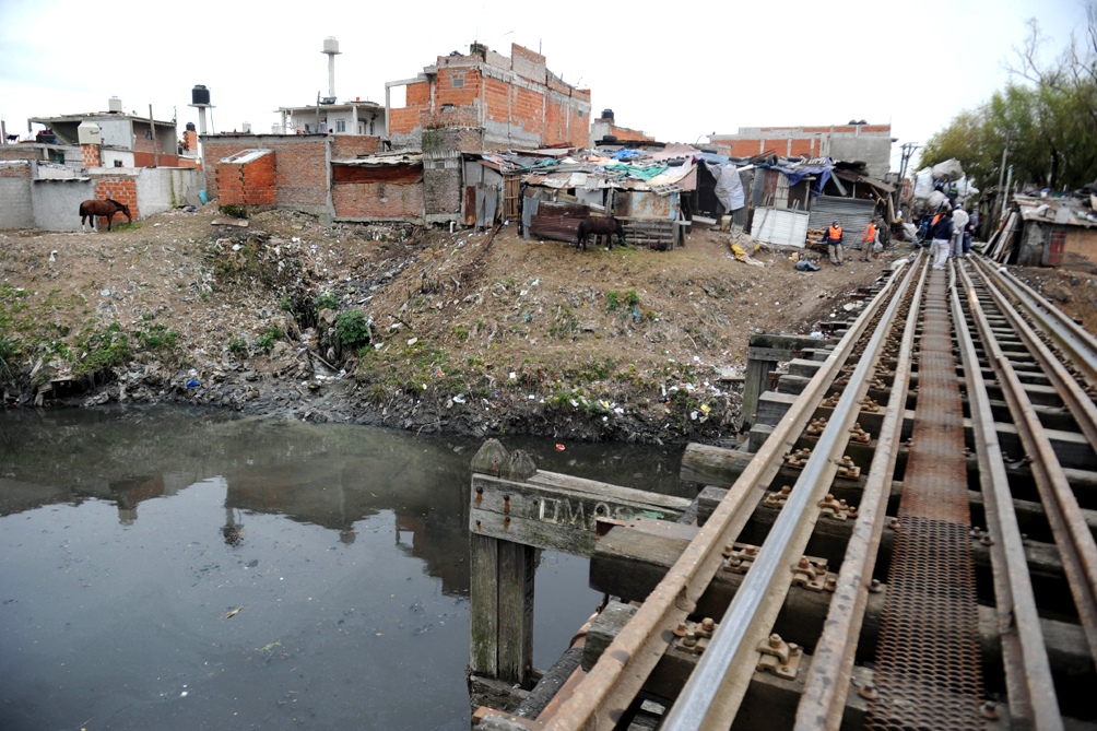 Un significativo número de viviendas desocupadas achica el parque de lugares en oferta y eso genera inevitablemente una suba en el precio de los alquileres.