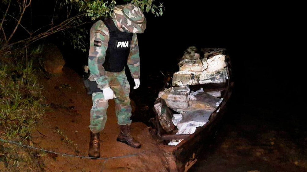 Se encontró la marihuana en un bote abandonado(Foto: Prefectura Naval Argentina).