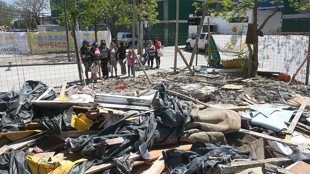 Desde el desalojo, quienes participaron de la toma llamada "La fuerza de las Mujeres" se reúnen en asamblea para seguir "este proceso juntas". Foto: Alejandro Amdan