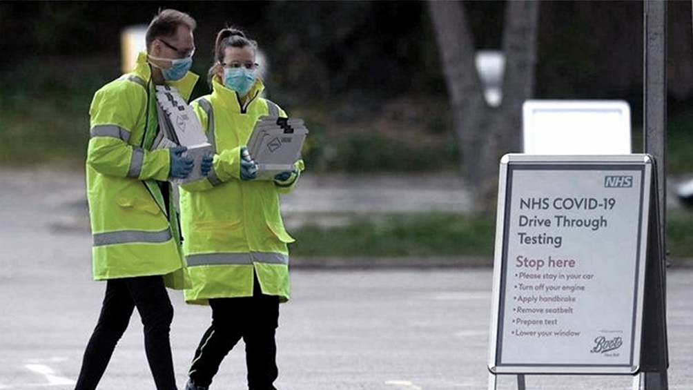 Más de la mitad de los que abandonan el país citaron el Brexit como motivo de su decisión, según una encuesta realizada en 2020 por el consejo de enfermeros y obstetras. Foto: AFP.