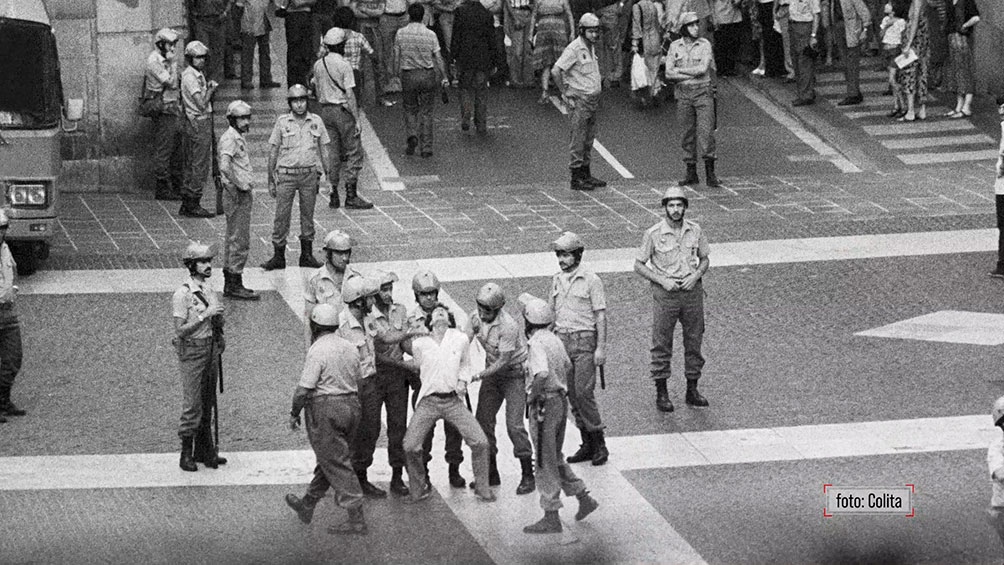 Este documental relata los acontecimiento del atardecer del 11 de septiembre de 1978.