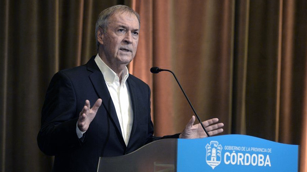 "los empresarios jamás bajaron los brazos", agregó el mandatario provincial.