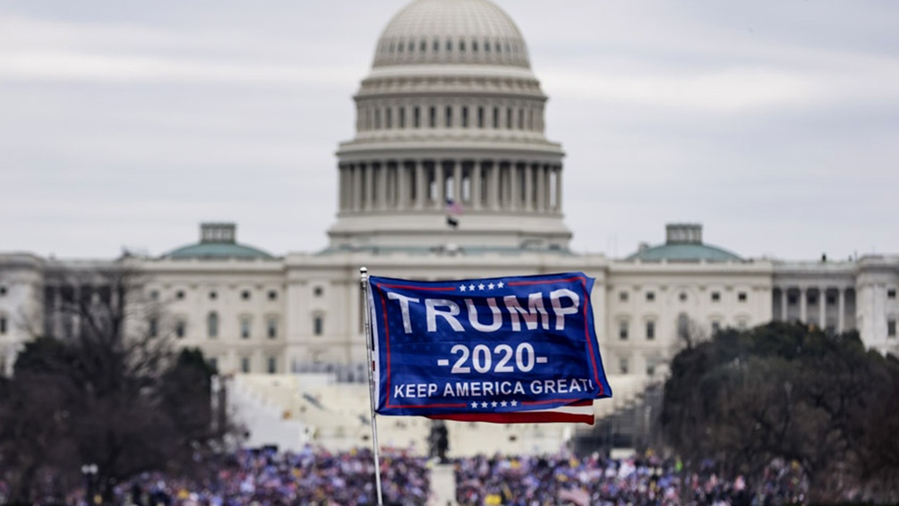 Miles de seguidores de Trump tomaron por asalto el Capitolio hace nueve meses en un intento por revertir la victoria electoral del presidente Biden.