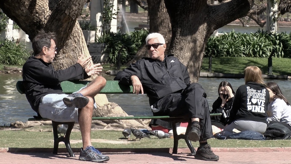 El tapabocas dejó de ser obligatorio al aire libre si no hay aglomeraciones. 