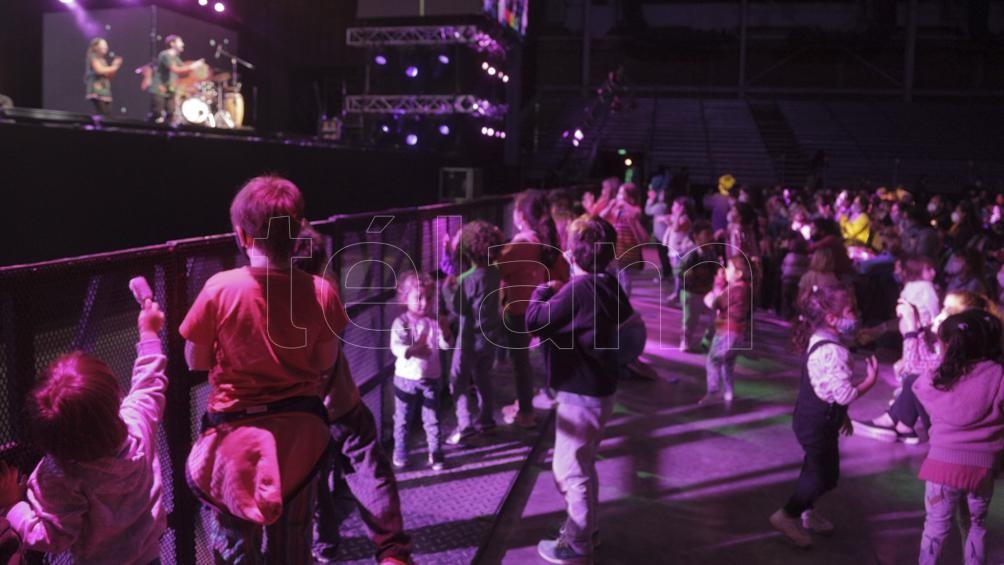 Glaciares y humedales son algunos de los paisajes que recorren Zamba y su nueva amiga. (Foto: Leo Vaca)