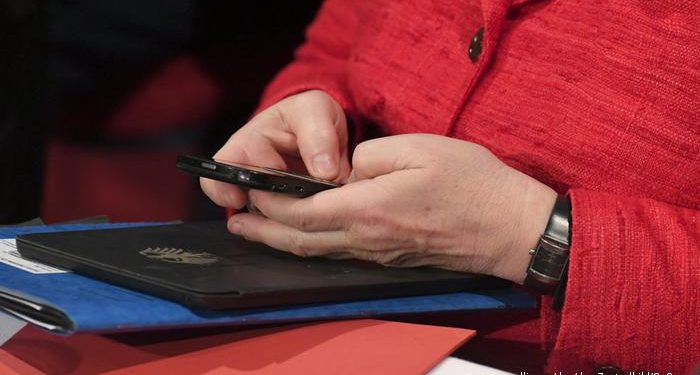 “Inaceptable la instrumentalización de los migrantes”: Merkel pide a Putin intervenir en crisis migratoria con Bielorrusia