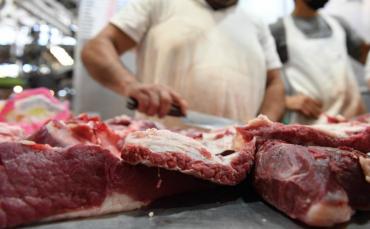 Congelan los precios de la carne sólo por el fin de semana largo