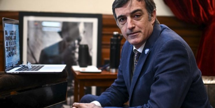 Esteban Bullrich confirmó que renuncia a su banca en el Senado por la enfermedad que padece