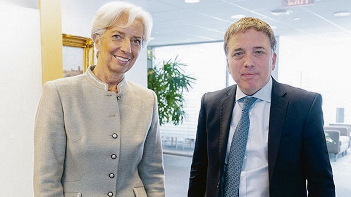 “Situación de excepcionalidad”: la excusa de Nicolás Dujovne tras el duro informe del FMI