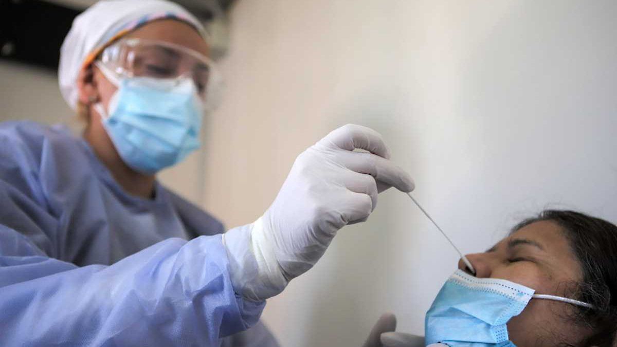 Una curva que alarma: cómo se incrementaron los casos positivos de Covid-19 en los últimos 15 días