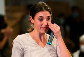 El Ministerio de igualdad de España contra las “miradas impúdicas”