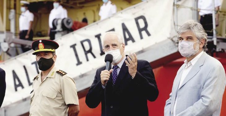 Campaña antártica: sobresalto al inicio por numerosos casos de covid en la tripulación del Irizar