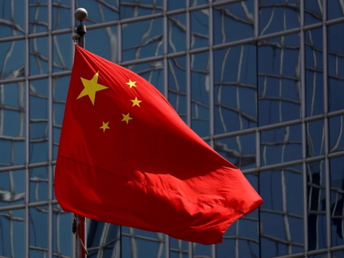 Foto: Imagen de una bandera de China en Pekín. (Reuters/Thomas Peter)