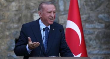 Erdogan ordenó declarar “persona non grata” a 10 embajadores, entre ellos al de Estados Unidos
