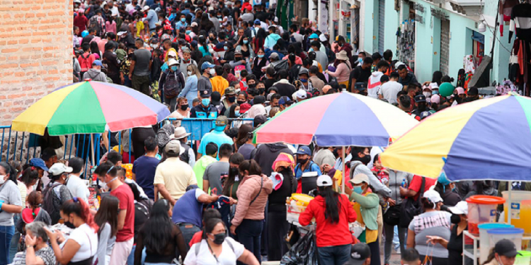 En Quito empiezan a multar a los que se pongan mal el barbijo