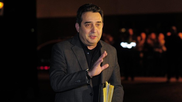 Manuel Bustos, en la cárcel por quitar multas a su familia