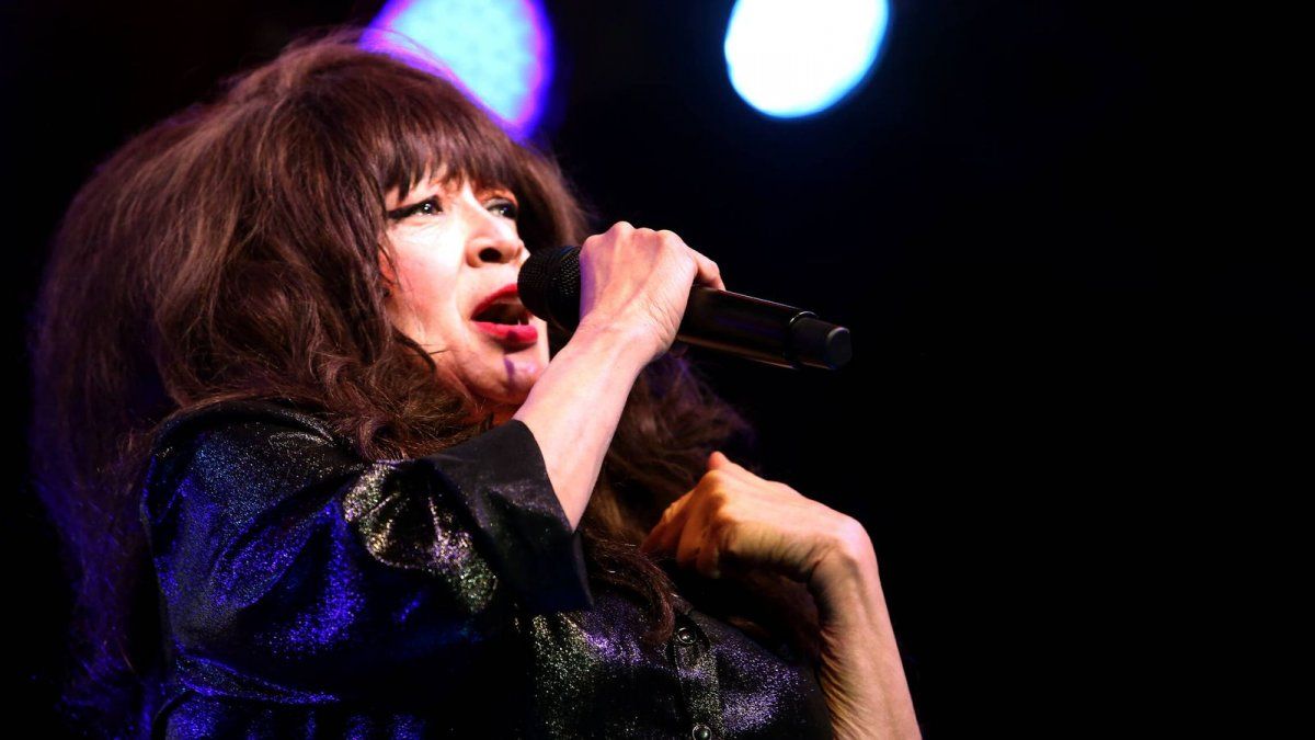 Murió Ronnie Spector, cantante de la legendaria banda The Ronettes