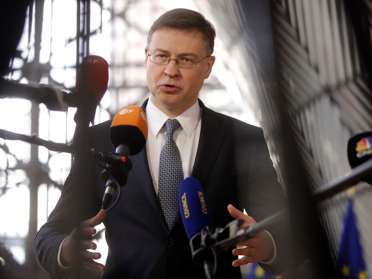 Foto: Valdis Dombrovskis, vicepresidente ejecutivo de la Comisión Europea. (EFE/Hoslet)