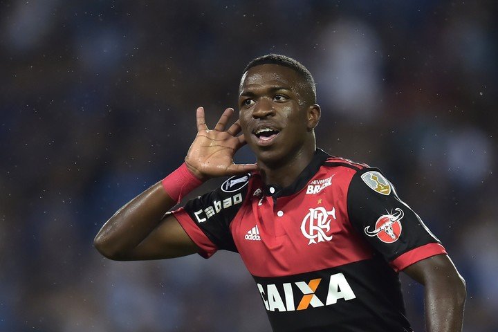 Vinicius fue sucampeón de la Sudamericana con Flamengo. AFP