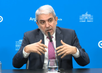 Aníbal Fernández cruzó a Máximo Kirchner: “Si no te gusta, esperemos a que vos seas presidente”