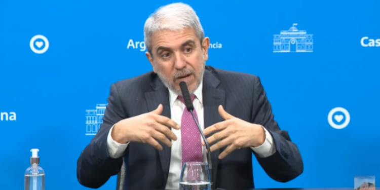 Aníbal Fernández cruzó a Máximo Kirchner: “Si no te gusta, esperemos a que vos seas presidente”