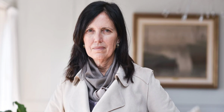 Claudia Piñeiro y un tuit que cuestionó a los “futboleros” despertó críticas y burlas en las redes