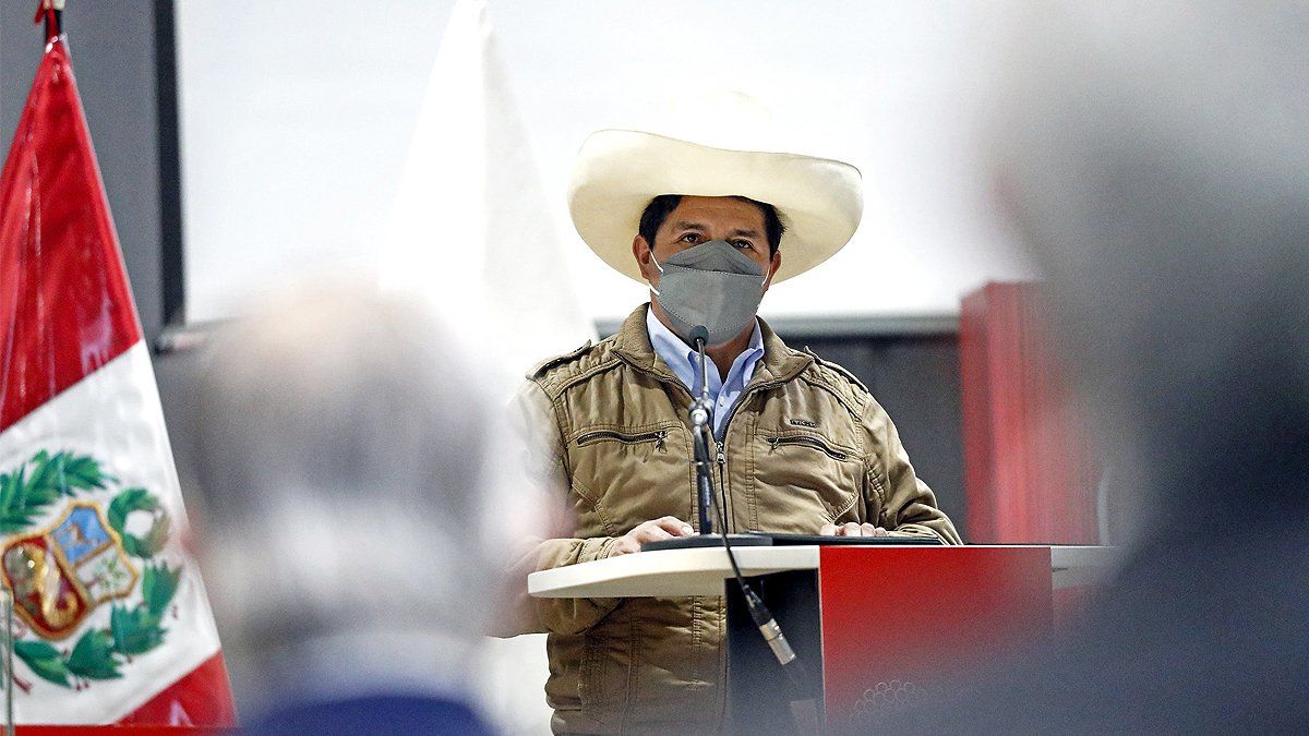 El Congreso de Perú acusó a la fiscal de la Nación por no investigar a Pedro Castillo