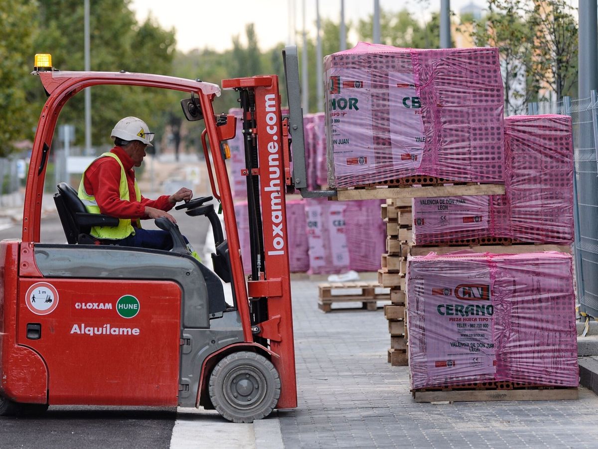 La congelación de los salarios neutraliza la pérdida de competitividad de España