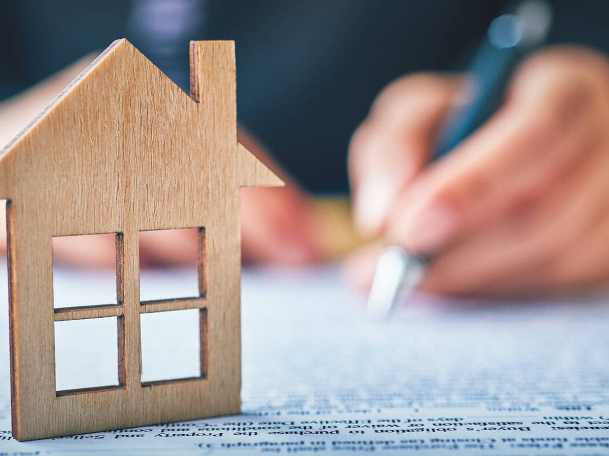 Foto: Llega la primera subida de la cuota de la hipoteca en año y medio. (iStock)