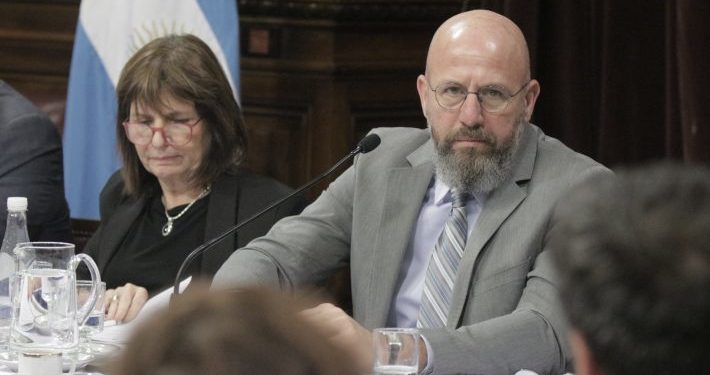 Dirigentes del ala dura del PRO se ofrecen a ir a Kiev a “poner el cuerpo” para frenar la guerra