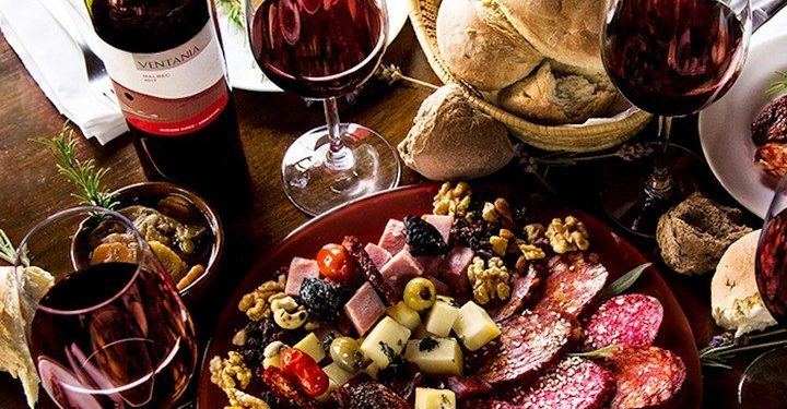 La picada presidencial que pagamos los argentinos: Fernández gasta 24 millones en fiambre y quesos cada seis meses…y vos?