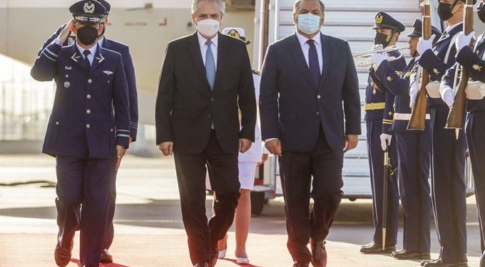 Alberto Fernández llegó a Chile y participa de la asunción de Gabriel Boric