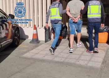 Detenido en Tenerife un prófugo de la justicia de Alemania tras sufrir una avería en su barco