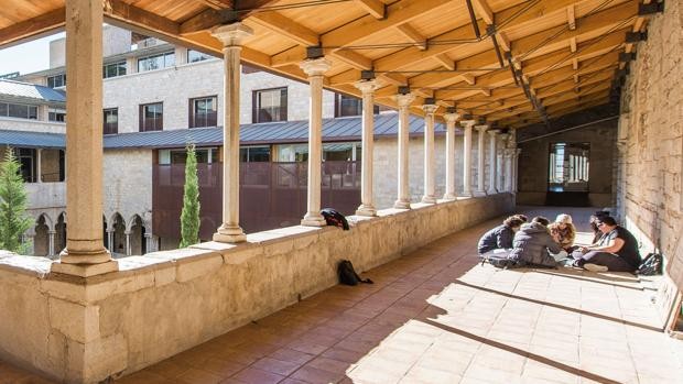 El rector de Gerona aconseja «aplazar la actividad evaluable» para poder seguir la huelga contra el 25%