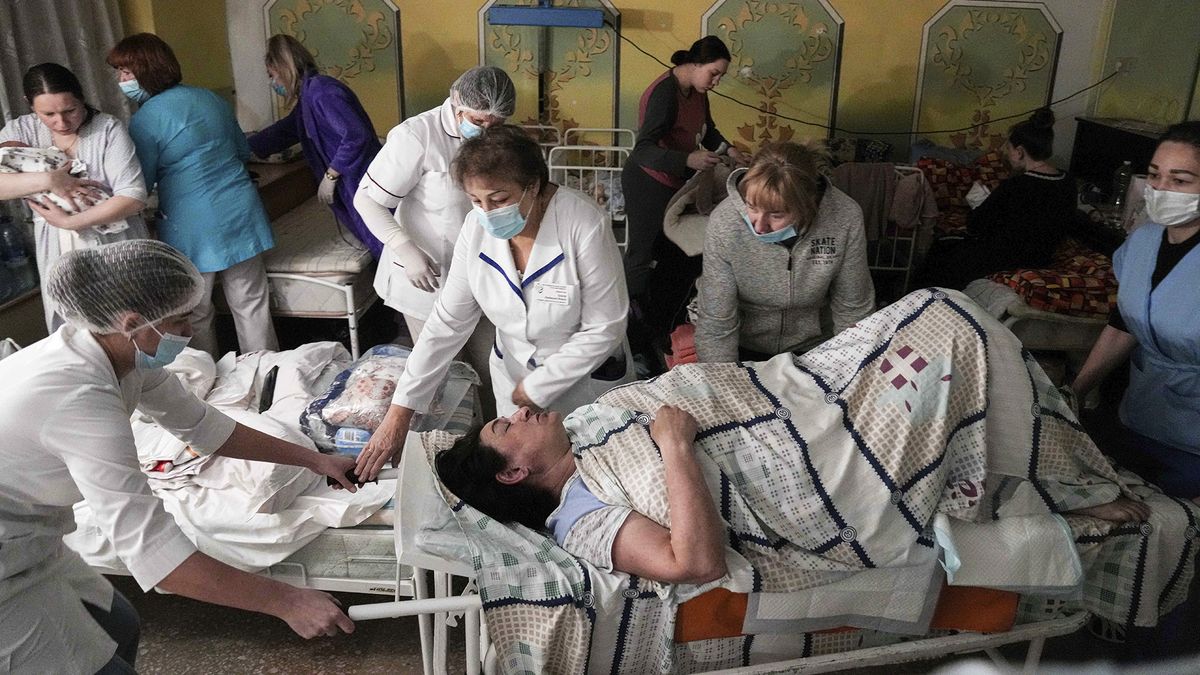 Invasión de Ucrania: “Rusia nos está destruyendo”, alertan en Mariúpol