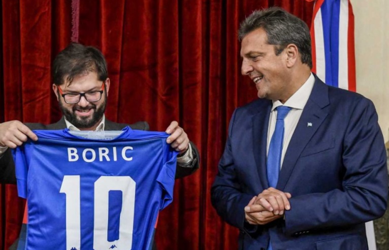 Boric visitó el Congreso y se habló de avanzar en una agenda de políticas legislativas entre los dos países