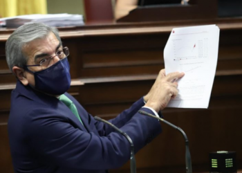 Carpetazo a la bajada del IGIC: «Les quiero ver renunciando a esos recursos»