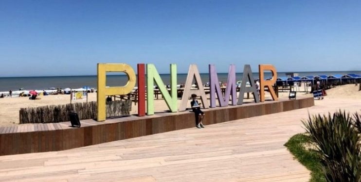 Crece la polémica en Pinamar: Yeza quiere vender a una empresa privada una calle frente al mar